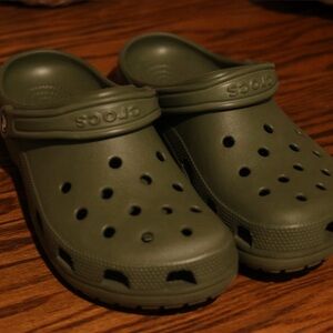 Crocs